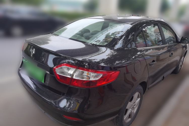 Used Renault Fluence 2011 2.0L Luxury Navigation Edition Rear Right 45 Deg