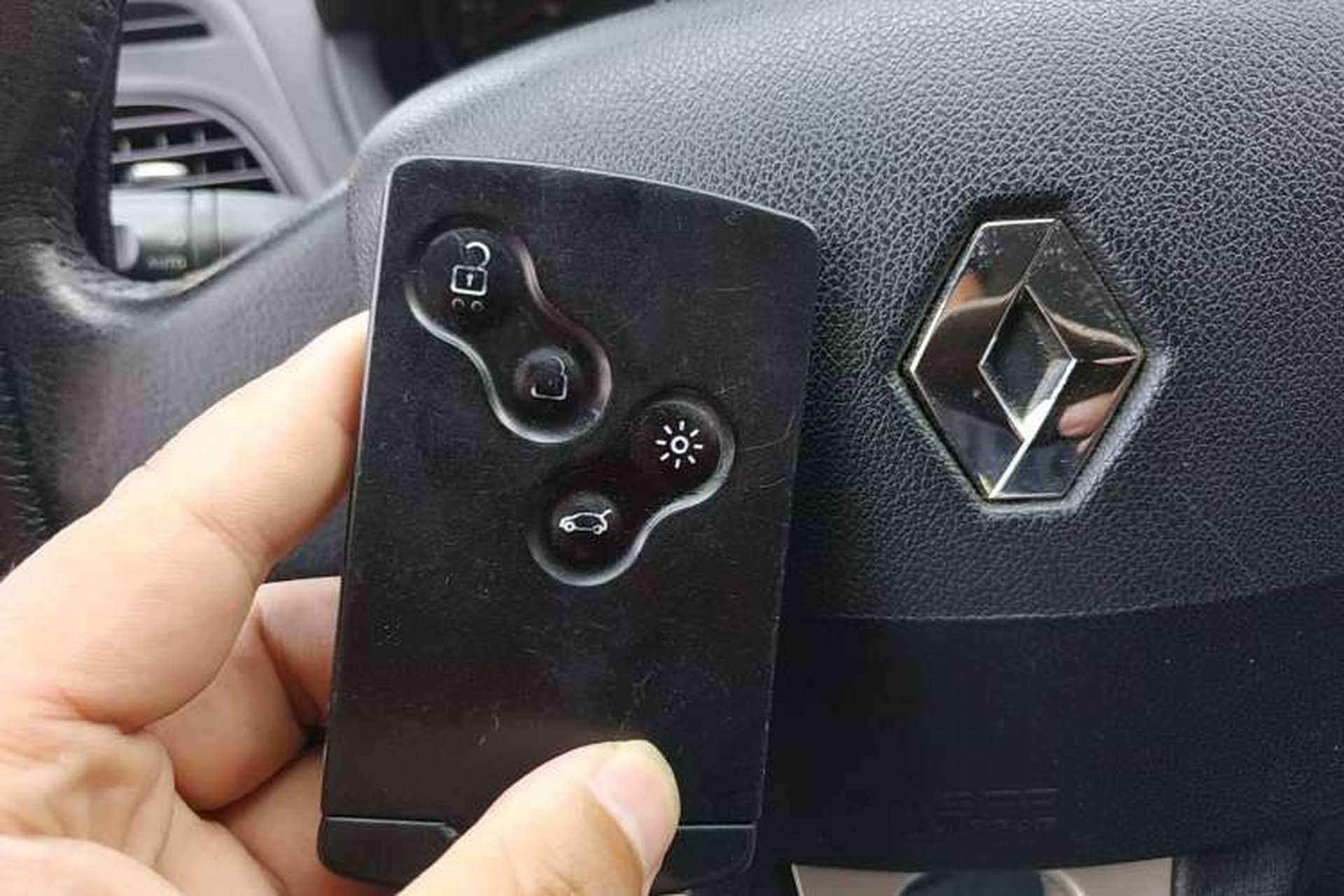Used Renault Fluence 2011 2.0L Fashion Edition Vehicle Key