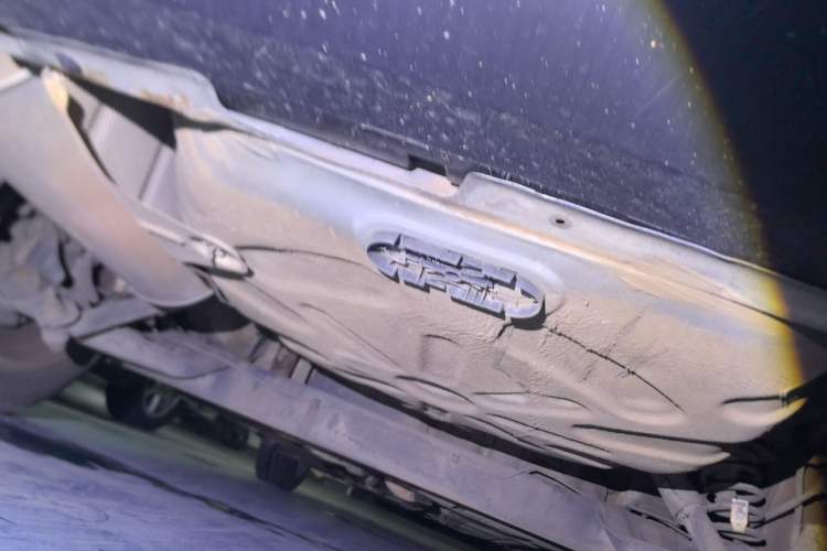 Used Renault Fluence 2011 2.0L Fashion Edition Chassis Rear