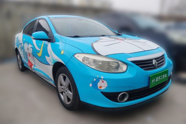Used Renault Fluence 2011 2.0L Fashion Edition Front Right 45 Deg