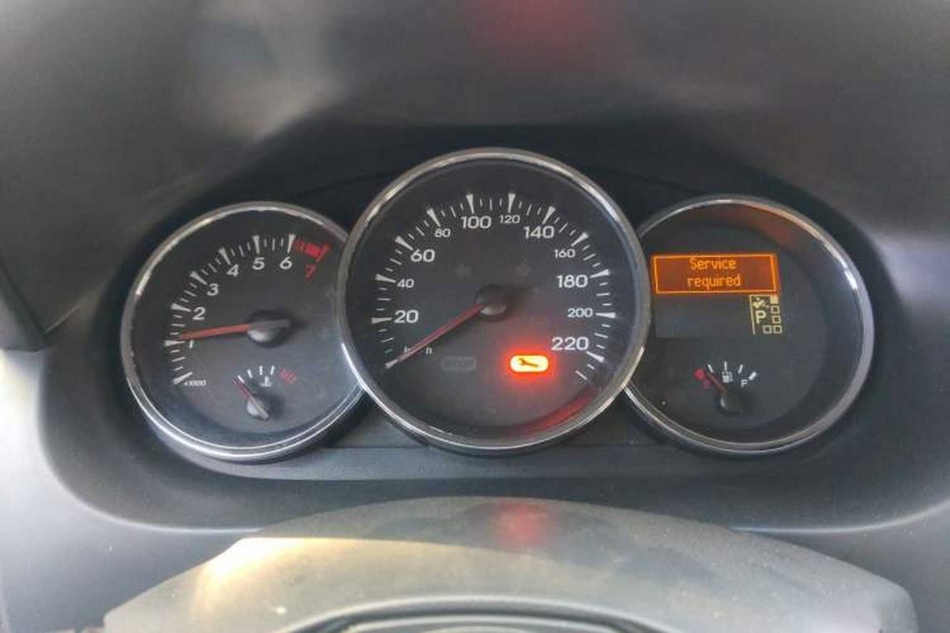 Used Renault Fluence 2011 2.0L Fashion Edition Instrument Cluster