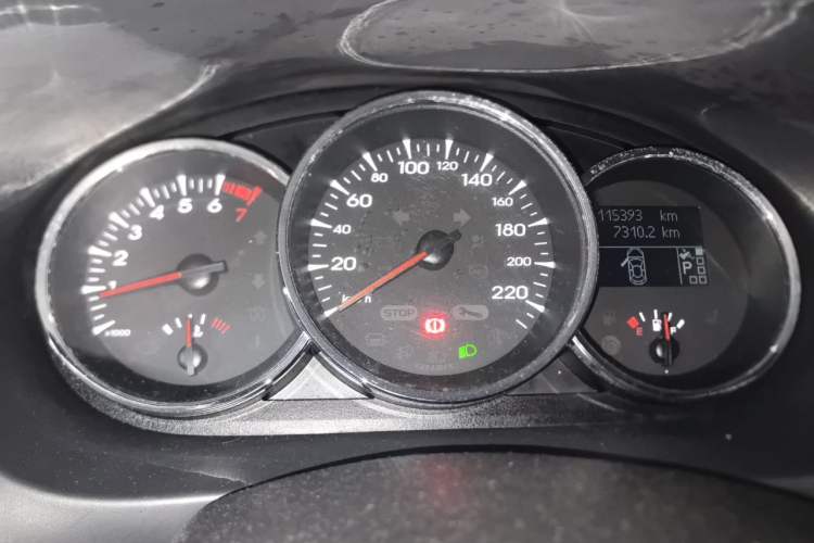 Used Renault Fluence 2011 2.0L Fashion Edition Instrument Cluster