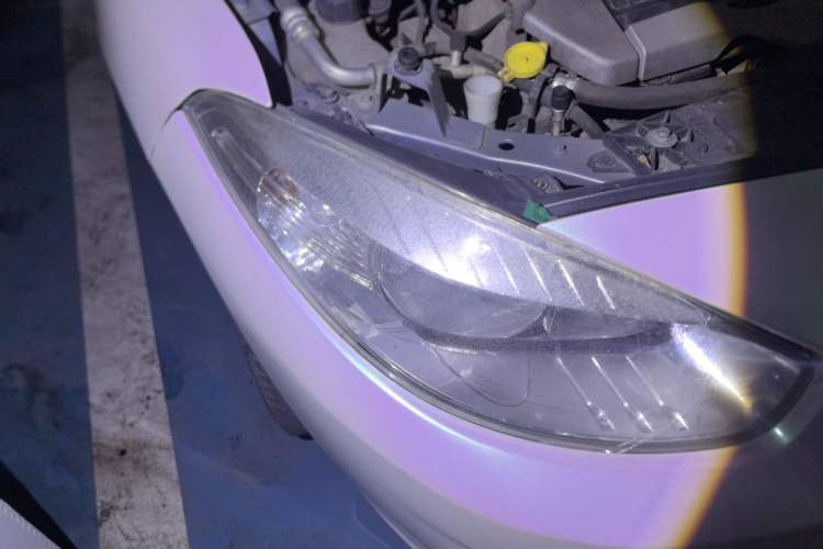Used Renault Fluence 2011 2.0L Fashion Edition Right Front Headlight