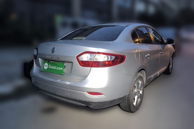 Used Renault Fluence 2011 2.0L Standard Edition Rear Right 45 Deg