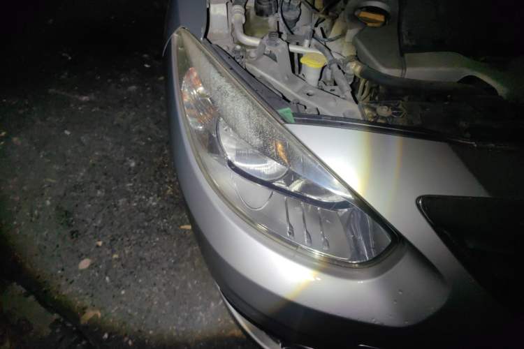 Used Renault Fluence 2011 2.0L Standard Edition Right Front Headlight