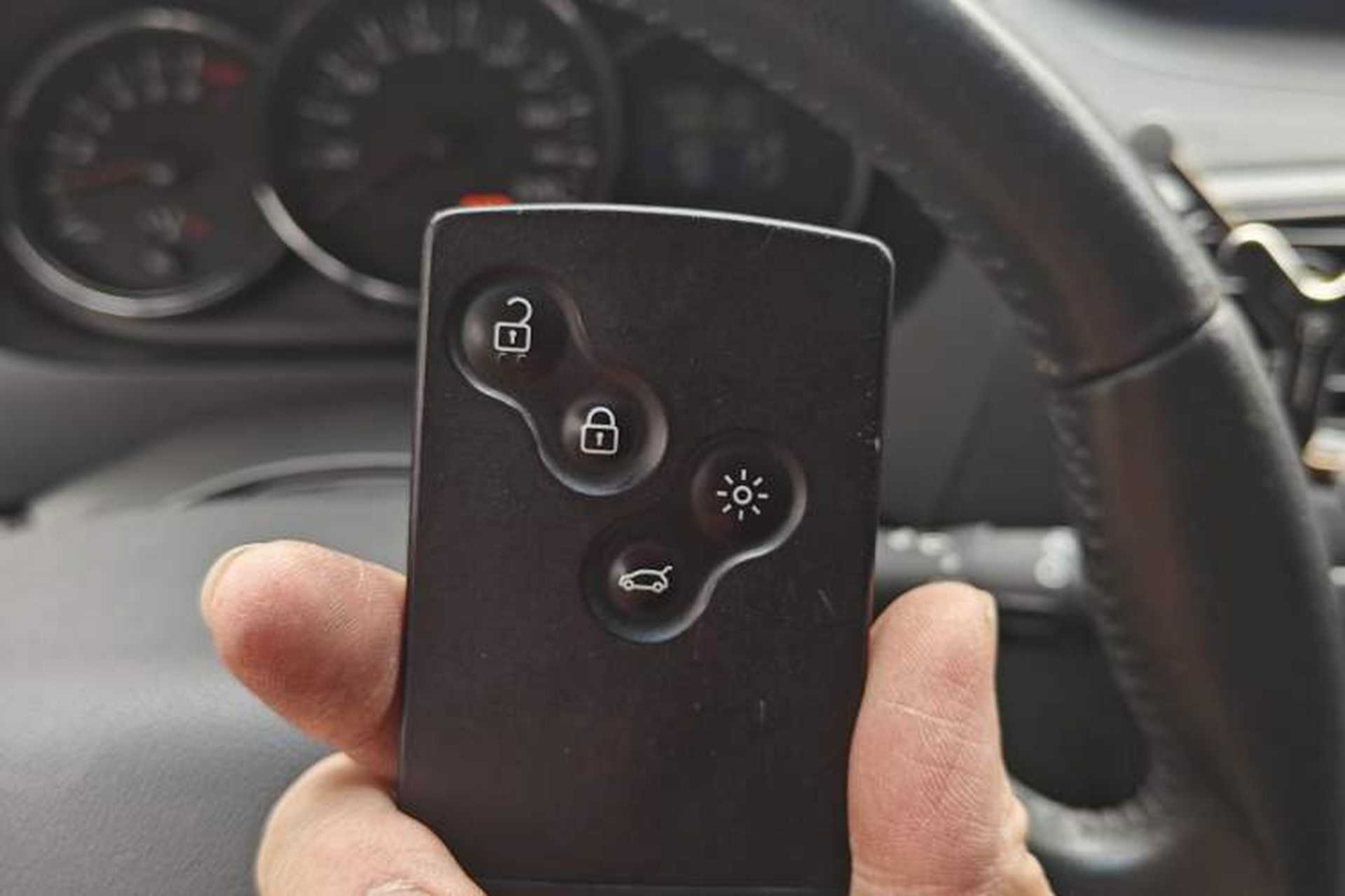 Used Renault Fluence 2011 2.0L Fashion Edition Vehicle Key