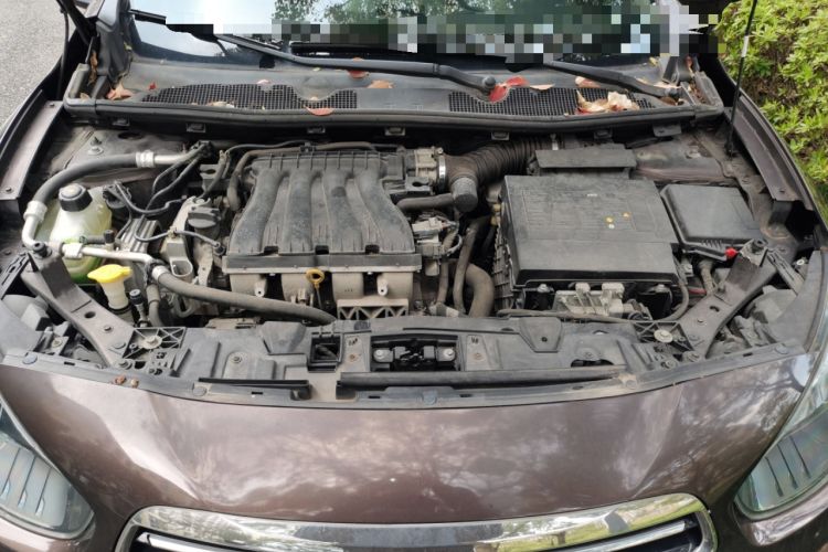 Used Renault Fluence 2013 2.0L Fashion Edition Engine Bay