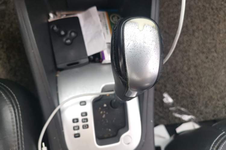 Used Renault Fluence 2013 2.0L Fashion Edition Gear Lever