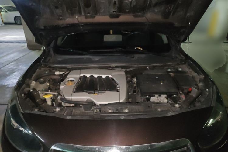 Used Renault Fluence 2013 2.0L Fashion Edition Engine Bay