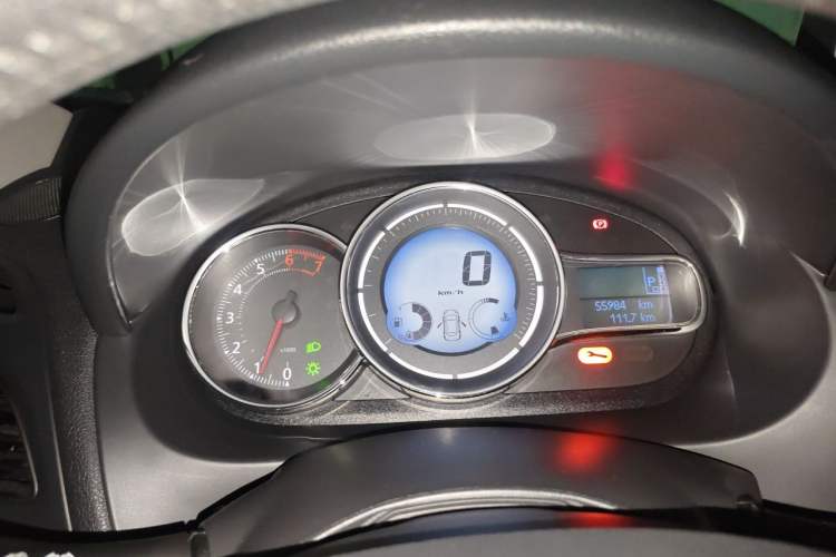 Used Renault Fluence 2013 2.0L Fashion Edition Instrument Cluster