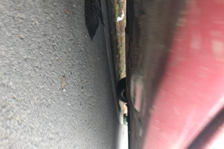 Used Renault Fluence 2013 2.0L Comfort Edition Chassis Front Left