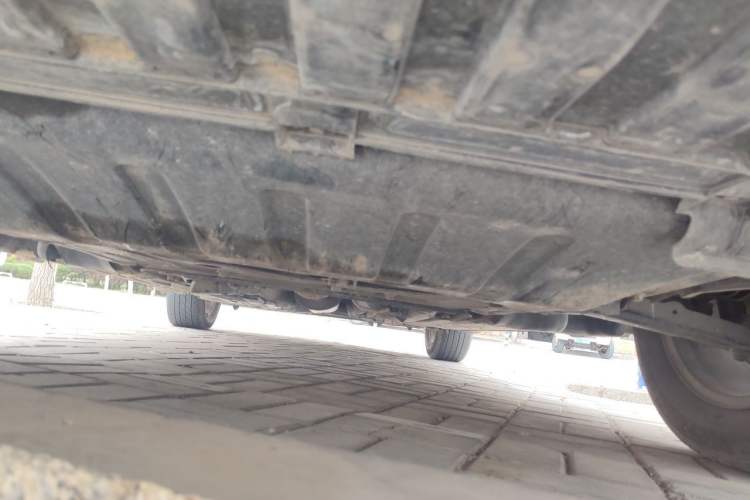 Used Renault Fluence 2013 2.0L Comfort Edition Chassis Front