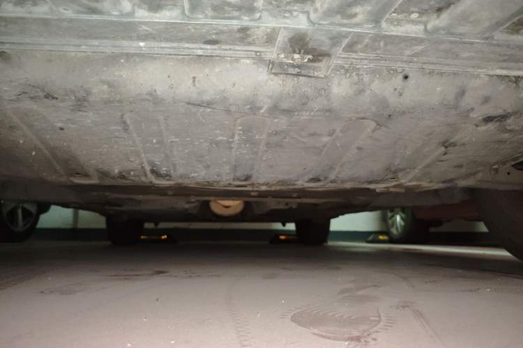 Used Renault Fluence 2013 2.0L Fashion Edition Chassis Front
