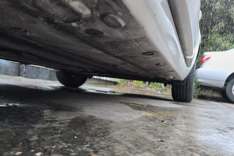 Used Renault Fluence 2013 2.0L Fashion Edition Chassis Front Left