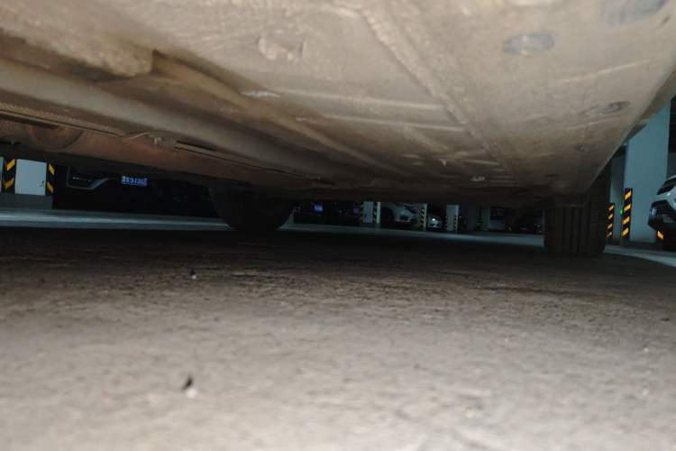 Used Renault Fluence 2013 2.0L Fashion Edition Chassis Front Left