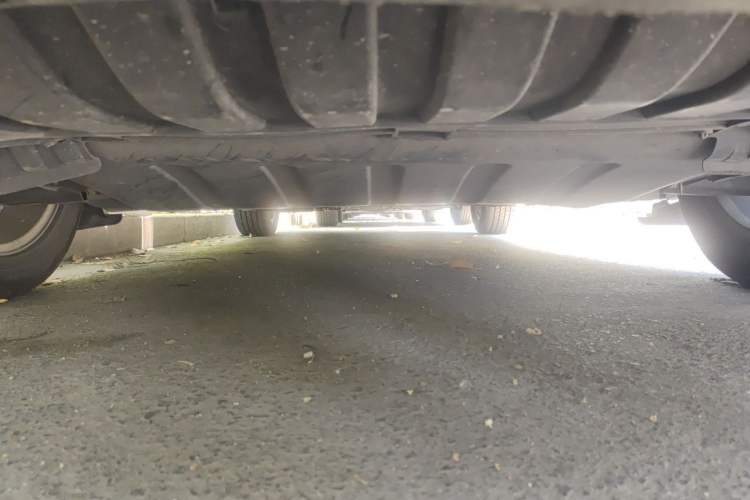 Used Renault Fluence 2013 2.0L Fashion Edition Chassis Front