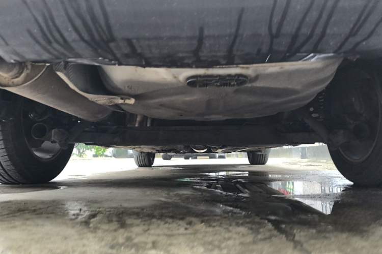 Used Renault Fluence 2013 2.0L Fashion Edition Chassis Rear
