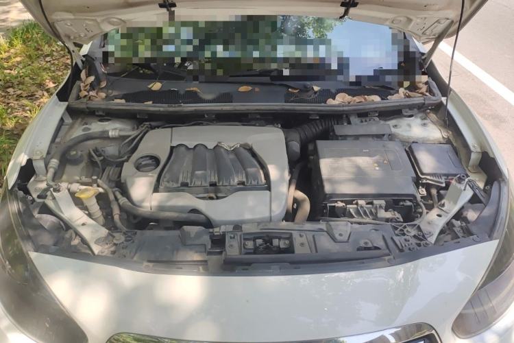 Used Renault Fluence 2013 2.0L Fashion Edition Engine Bay