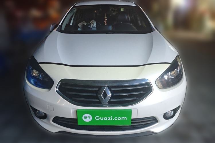 Used Renault Fluence 2013 2.0L Comfort Edition Front