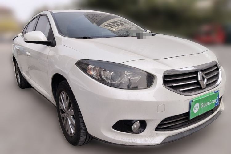 Used Renault Fluence 2013 2.0L Comfort Edition Front Right 45 Deg