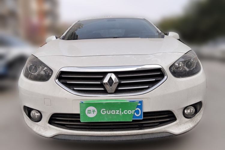 Used Renault Fluence 2013 2.0L Comfort Edition Front