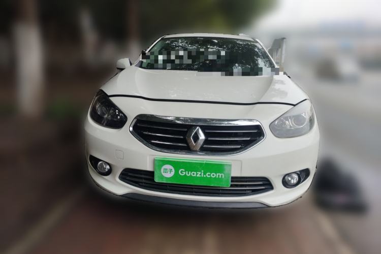 Used Renault Fluence 2013 2.0L Comfort Edition Front