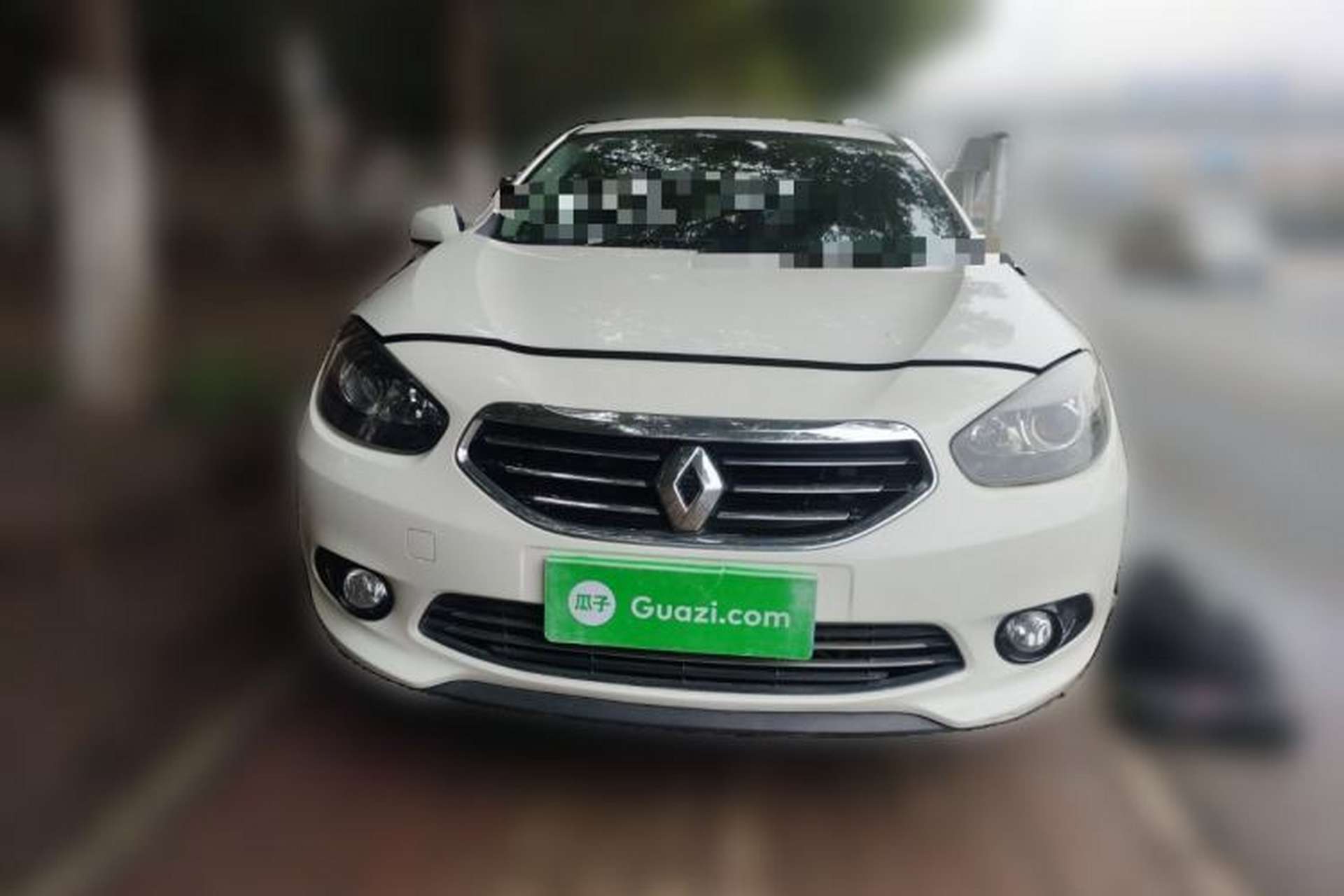 Used Renault Fluence 2013 2.0L Comfort Edition Front