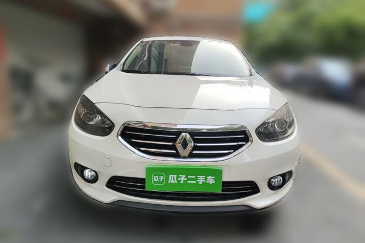 Used Renault Fluence 2013 2.0L Fashion Edition Front