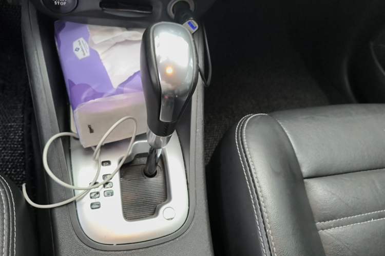 Used Renault Fluence 2013 2.0L Fashion Edition Gear Lever