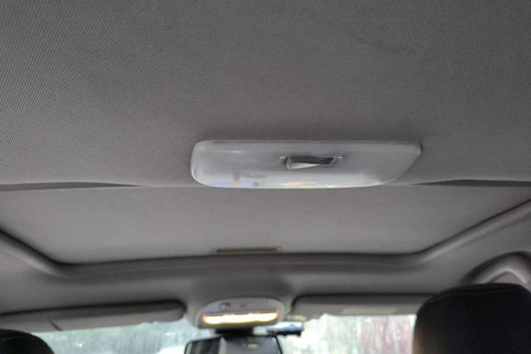 Used Renault Fluence 2013 2.0L Fashion Edition Headliner