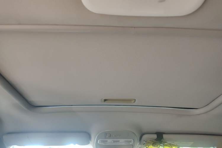 Used Renault Fluence 2013 2.0L Fashion Edition Headliner