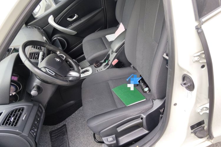 Used Renault Fluence 2013 2.0L Comfort Edition Left Front Seat
