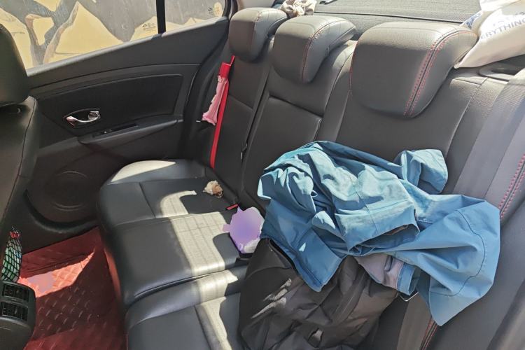 Used Renault Fluence 2013 2.0L Standard Edition Left Rear Seat