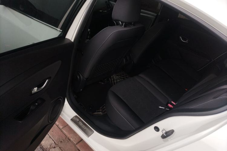 Used Renault Fluence 2013 2.0L Comfort Edition Left Rear Seat