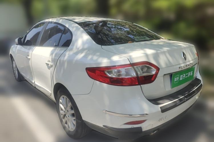 Used Renault Fluence 2013 2.0L Fashion Edition Rear Left 45 Deg