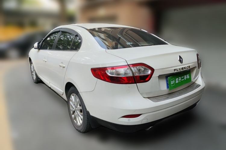 Used Renault Fluence 2013 2.0L Fashion Edition Rear Left 45 Deg