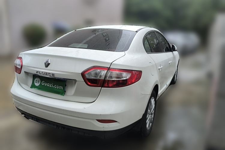 Used Renault Fluence 2013 2.0L Fashion Edition Rear Right 45 Deg