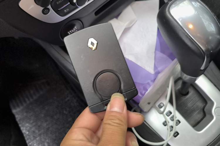Used Renault Fluence 2013 2.0L Fashion Edition Vehicle Key