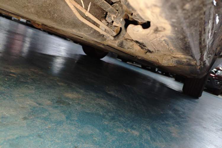 Used Renault Fluence 2015 2.0L Standard Edition Chassis Front Right