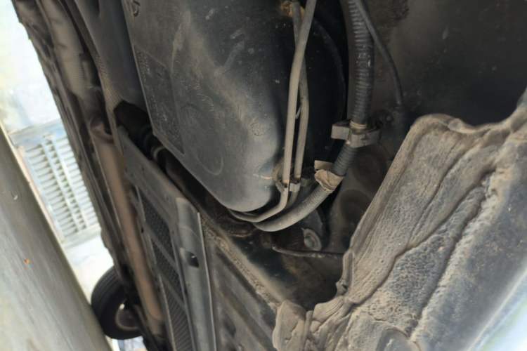Used Renault Fluence 2015 2.0L Fashion Edition Chassis Rear Right