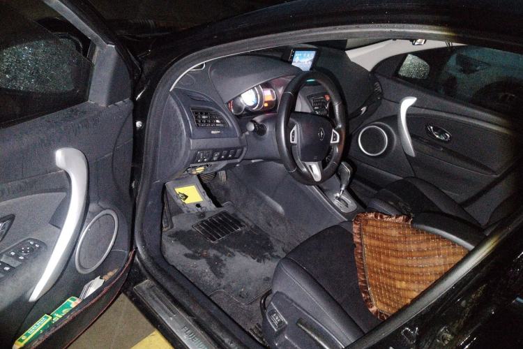 Used Renault Fluence 2015 2.0L Standard Edition Driver Seat