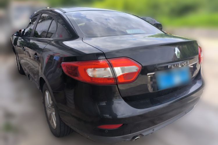 Used Renault Fluence 2015 2.0L Fashion Edition Rear Left 45 Deg