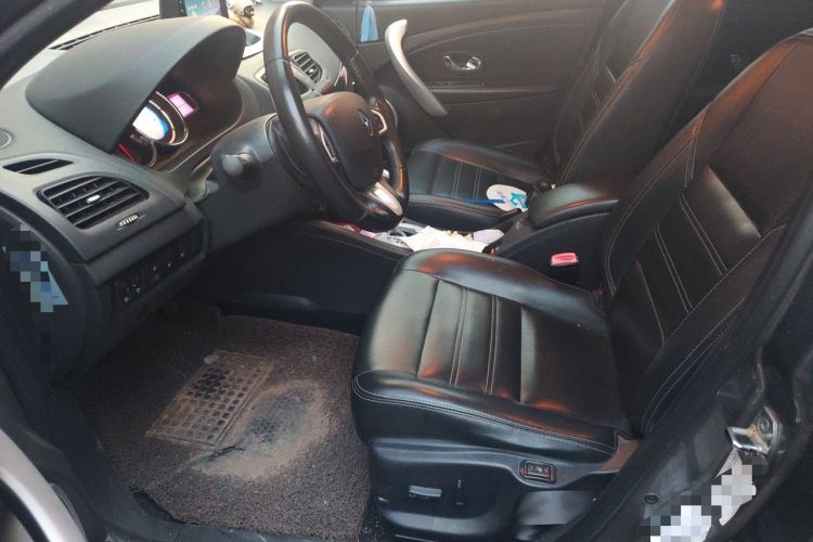 Used Renault Fluence 2015 2.0L Fashion Edition Left Front Seat