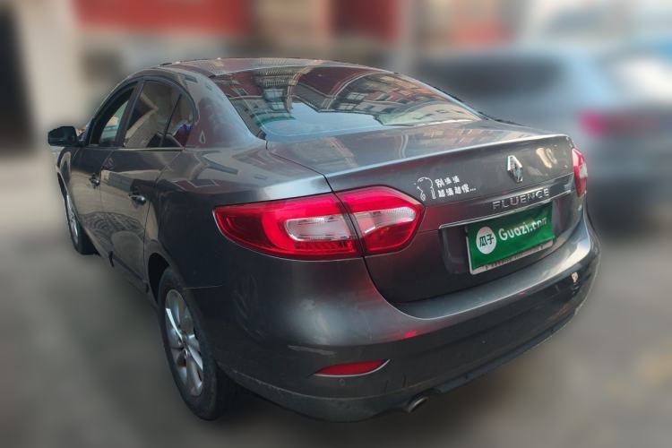 Used Renault Fluence 2015 2.0L Fashion Edition Rear Left 45 Deg