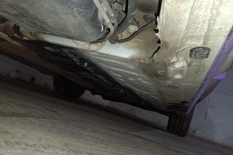 Used Renault Fluence 2015 2.0L Fashion Edition Chassis Rear Right