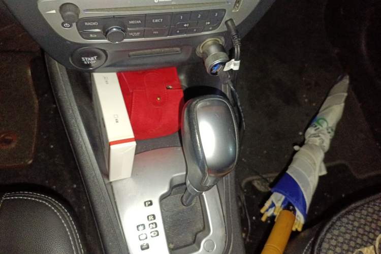 Used Renault Fluence 2015 2.0L Fashion Edition Gear Lever