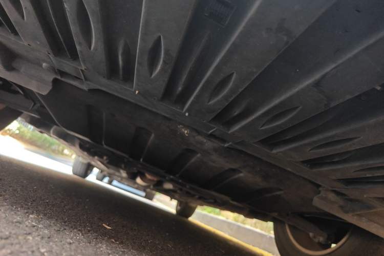 Used Renault Fluence 2015 2.0L Fashion Edition Chassis Front