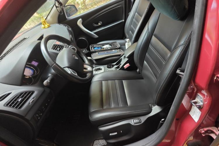Used Renault Fluence 2015 2.0L Fashion Edition Left Front Seat