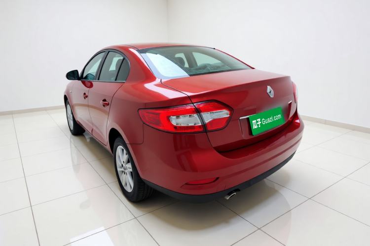 Used Renault Fluence 2015 2.0L Fashion Edition Rear Left 45 Deg