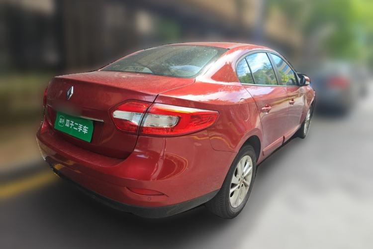 Used Renault Fluence 2015 2.0L Fashion Edition Rear Right 45 Deg